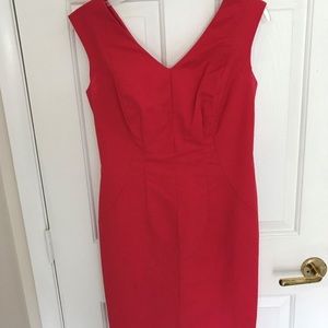 Nine West size 4 Double V-Neck Sleeveless Dress